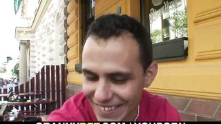 Chico de 18 años follado a una abuela de 83 años