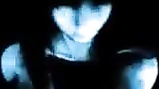 3D hentai porno con un monstruo gigante del infierno que violó a una adolescente sexy e indefensa