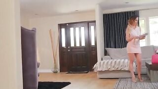 Adulterio accidental - Un plomero le pule los tubos a esta mujer
