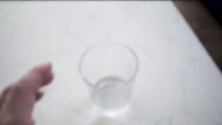 Mi madrastra se tomó las pastillas equivocadas.