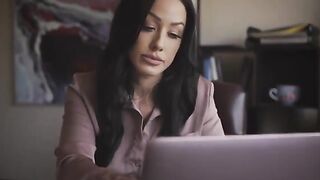 Jennifer White Viendo Porno Con Mi Madrastra Y Me La Follo