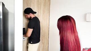 Jessica Sodi - Mira Como Seducía a Mi Entrenador Personal y Tragarme Todo Su Semen Esp