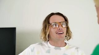 Kit Mercer - puedo ver partes traviesas de la profesora en clase sub