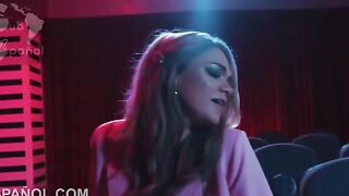 Athena Faris - Déjalos mirar sub