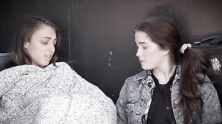 Gia Derza, Evelyn Claire - ¡¡Solo déjame ayudarte!! Sub