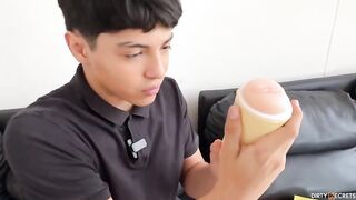 Mera Emma Mi hermanastra me ayuda a perder la virginidad Sub