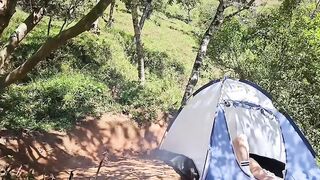 Kourtney Love Acampada ilegal y follada dura por un extraño Sub