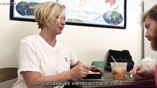 Brianna Beach visita a su hijo en la Universidad sub