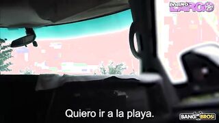 Latina caliente folla en una combi - sub es