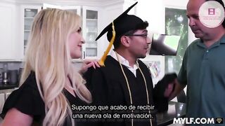 Mi Madrastra Me Llena De Elogios sub español