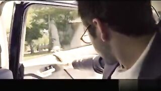 encuentra a su padre y follan sub español