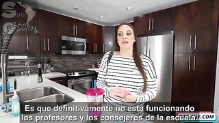 Madrastra ayuda con mis erecciones - Melanie Hicks porno sub español