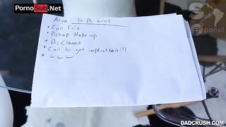 Arya Fae - Aventura anal con papá (sub esp)