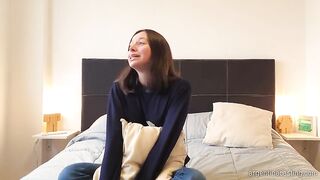 Victoria - ER - 18 years Casting