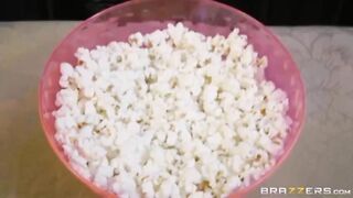 Zoey Monroe dulce o truco (sub español)