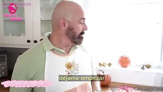 Violet Gems Todo el dia de accion de gracias detras de la polla de papa Sub