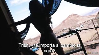 Mujer follando por el culo con mucha ternura - porno gratis