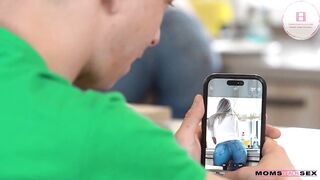 Salina Devine Corriendome el doble para mi madrastra Sub