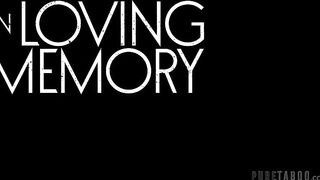 Me follo a mi sexy novia rubia en minifalda luego de que me descubra con mi muñeca sexual