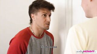 Jessica Ryan Poniendo a la madrastra tramposa en la película Sub