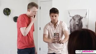 Jessica Ryan Poniendo a la madrastra tramposa en la película Sub
