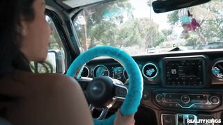 Mis amigas y yo vamos a una fiesta que termina en orgia