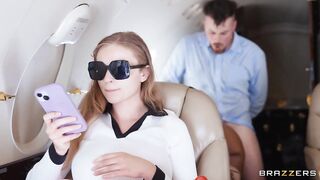 Me follo a la sexy aeromósa de ebano y su sexy culo en minifalda