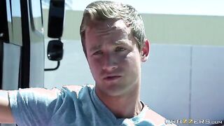 Fiesta CFNM con sexys chicas en el bus