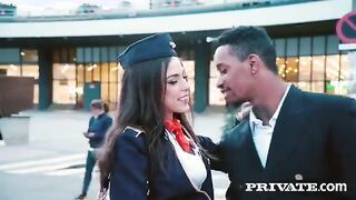 La piloto sexy horny