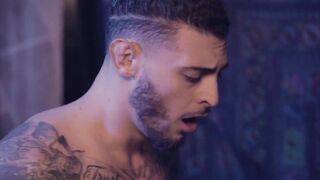 sexy princesa arabe cachonda con su novio