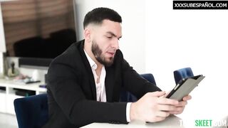 Nalgadas en el Culo de Mi Hijastra por Gastarse el Dinero - Sub Español