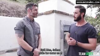 Puse una Camara en mi Cuarto Para Grabar a mi Esposa y me Encontre que es una Puta - Sub Español