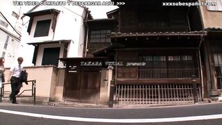 Visitamos a la Casa de mi Suegro en el Pueblo pero el es un Pervertido NTR - Sub Español