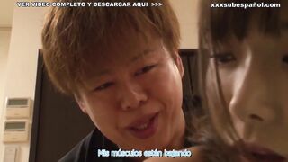 Joven Esposa es Engañada y Follada y Grabada por su Profesor de Yoga