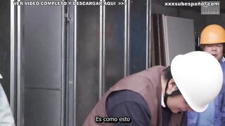 Hermosa Esposa es Follada por los Compñaeros de Trabajo de su Marido NTR 2