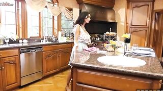 Ava Addams Nina Elle Con Mama Y La Amiga De Mi Mama Esp