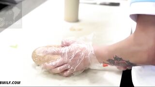 Nina Elle Se Folla Al Empleado De La Tienda Sub Esp