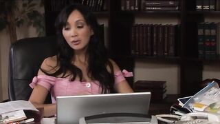 Angell Summers Al Menos Es Una Secretaria Sumisa Y Obediente