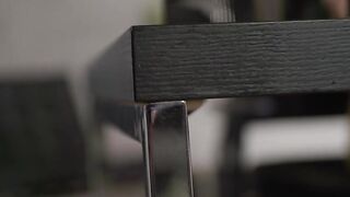 Bonnie Dolce una flaca rubia con tetas pequeñas queda con el culo reventado después de una dura follada anal