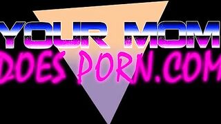 Sophie Dee, tu mamá hace porno y factura mucho