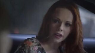 Ella Hughes, el auto puede esperar, méteme ese fierro tuyo en mi culo