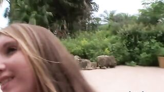 Nikki Stone, la hijastra culona quiere la pija gorda del padrastro