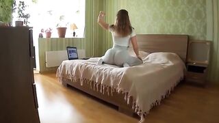 Big_Ukrainian_Ass, hermosa puta vende contenidos XXX a cambio de muchos $$$