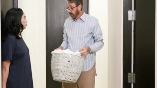 Vanessa Sky, suegro destroza el ojete de nuera culona