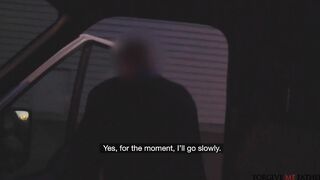 Tetona culona es cojida en la van como la puta que es