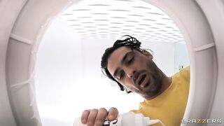 Lily Starfire, paramédicos reaniman a mi mujer en mi cama