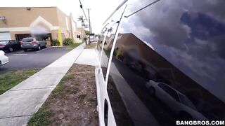 Demi Lowe, en busca de putas encontramos a tu novia