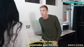 Sybil Stallone - Tu padre no debe enterarse de ésto - Sub Español