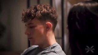 Dana Vespoli - Descubre que su hijo la quiere follar dormida sub esp