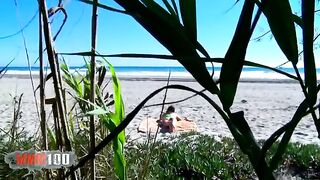 Valentina blanco anal en Español